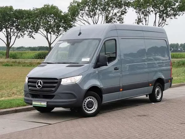 Mercedes-Benz Sprinter 316 L2H2 Airco MBUX AUT Image 2