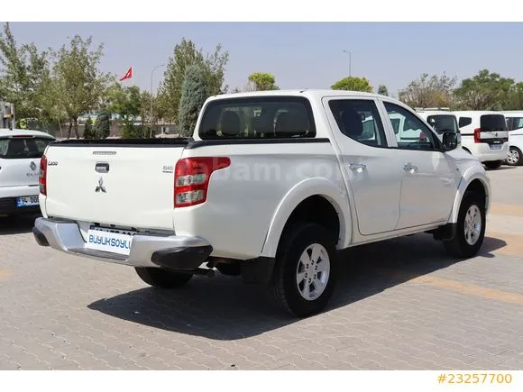 Mitsubishi L 200 4x2 Tornado Image 5